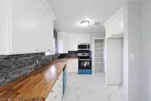 2024 Stones throw Dr, Bay City, TX 77414 - Photo 10