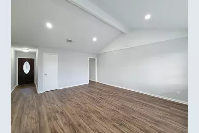 2024 Stonesthrow Drive, Bay City, TX 77414 - Photo 8