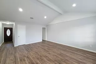 2024 Stones throw Dr, Bay City, TX 77414 - Photo 8