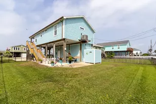 4211 Hardin Dr, Galveston, TX 77554 - Photo 18