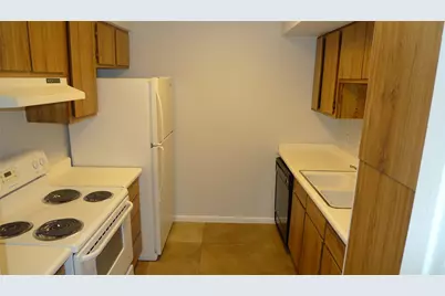 16111 Aspenglen Drive #106, Houston, TX 77084 - Photo 4