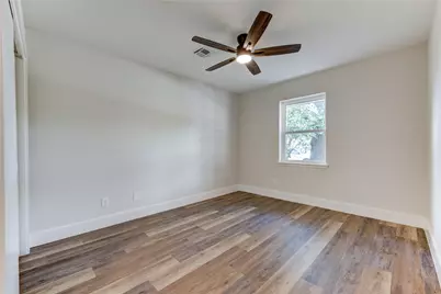 5914 Hewitt Drive, Houston, TX 77092 - Photo 22