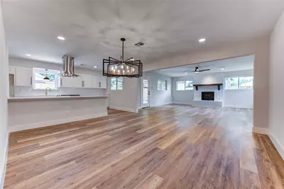 5914 Hewitt Drive, Houston, TX 77092 - Photo 6