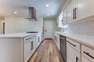 5914 Hewitt Drive, Houston, TX 77092 - Photo 12
