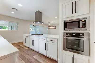 5914 Hewitt Drive, Houston, TX 77092 - Photo 16