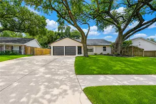5914 Hewitt Dr, Houston, TX 77092 - Photo 2