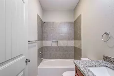 142 Egret Canal N, Baytown, TX 77523 - Photo 20