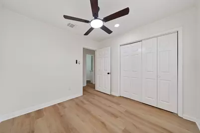 907 S 3rd Street, La Porte, TX 77571 - Photo 16