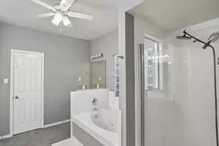1207 Peregrine Dr, Friendswood, TX 77546 - Photo 16