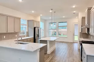 13211 Aspen Rdg Ln, Tomball, TX 77375 - Photo 2