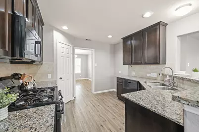 2306 Emerald Stone Court, Pearland, TX 77581 - Photo 8