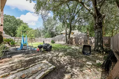 11210 Crayford Court, Houston, TX 77065 - Photo 32