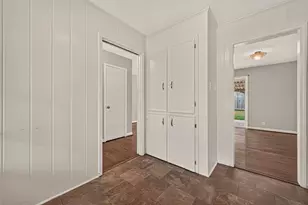 4749 Redstart St, Houston, TX 77035 - Photo 16