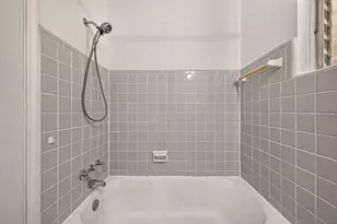 4749 Redstart St, Houston, TX 77035 - Photo 18