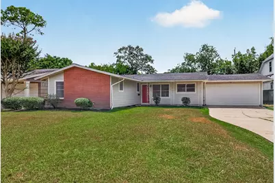4749 Redstart Street, Houston, TX 77035 - Photo 32