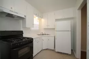 8807 Timberside Dr, Houston, TX 77025 - Photo 4