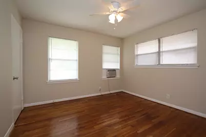 8807 Timberside Drive #4, Houston, TX 77025 - Photo 10