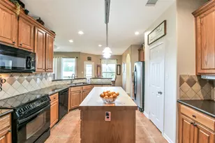 29218 Hay Meadow Ct, Waller, TX 77484 - Photo 16