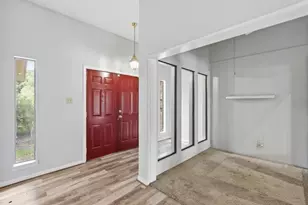 1070 Shakespeare Dr, Beaumont, TX 77706 - Photo 2