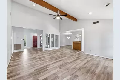 1070 Shakespeare Drive, Beaumont, TX 77706 - Photo 4