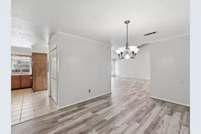 1070 Shakespeare Drive, Beaumont, TX 77706 - Photo 8