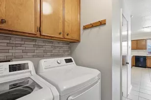 1070 Shakespeare Dr, Beaumont, TX 77706 - Photo 20