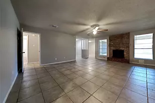 23926 Spring Day Ln, Spring, TX 77373 - Photo 4