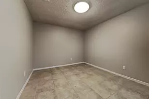 23926 Spring Day Ln, Spring, TX 77373 - Photo 10