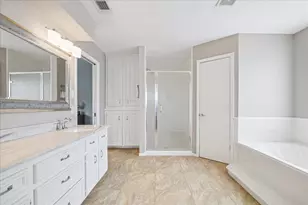 115 Bamaku Bend, Tiki Island, TX 77554 - Photo 24