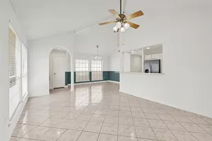 9208 Carousel Ln, Houston, TX 77080 - Photo 2