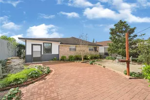 9208 Carousel Ln, Houston, TX 77080 - Photo 12