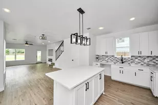 953 Ringold St, Houston, TX 77088 - Photo 12