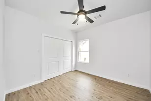 953 Ringold St, Houston, TX 77088 - Photo 28