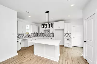 953 Ringold Street, Houston, TX 77088 - Photo 6