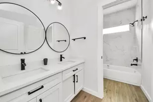 953 Ringold St, Houston, TX 77088 - Photo 32