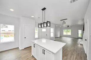 953 Ringold St, Houston, TX 77088 - Photo 8