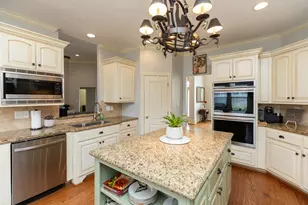 7940 Laurelwood St, Beaumont, TX 77707 - Photo 12