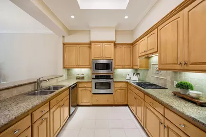 2118 Nantucket Drive #C, Houston, TX 77057 - Photo 12