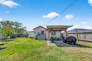 115 S Holmes St, La Porte, TX 77571 - Photo 32