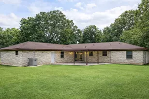 409 Koehl St, Wharton, TX 77488 - Photo 18