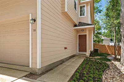10 Scenic Brook Court, The Woodlands, TX 77382 - Photo 2