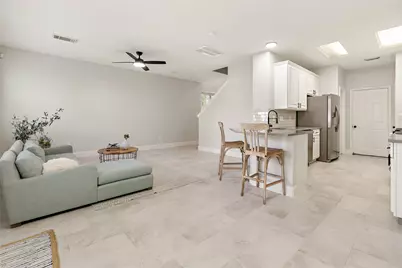 10 Scenic Brook Court, The Woodlands, TX 77382 - Photo 6