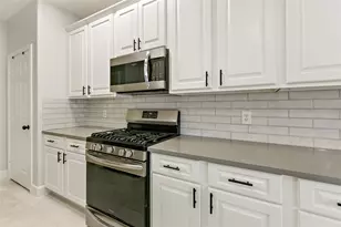 10 Scenic Brook Ct, The Woodlands, TX 77382 - Photo 10