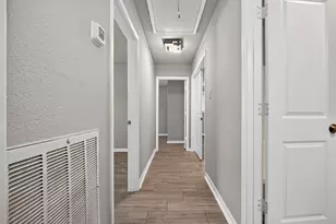 822 Shadwell Dr, Houston, TX 77062 - Photo 24