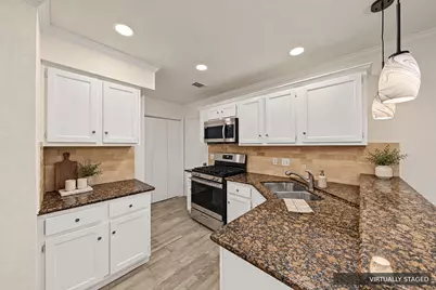2711 Grants Lake Boulevard #42, Sugar Land, TX 77479 - Photo 12