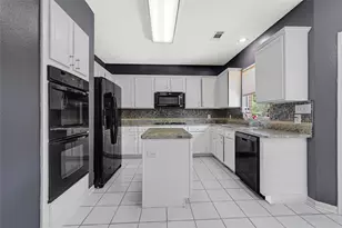 7107 Seminole St, Baytown, TX 77521 - Photo 12