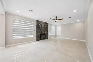 1306 Hunter Wood Dr, League City, TX 77573 - Photo 20