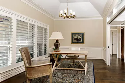 15 Carriage Pines Court, The Woodlands, TX 77381 - Photo 4
