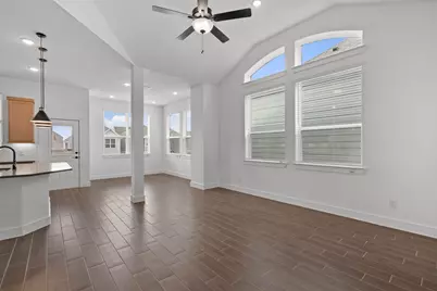 10122 Palm Springs Place, Iowa Colony, TX 77583 - Photo 6