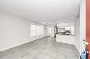 2750 Holly Hall St, Houston, TX 77054 - Photo 4
